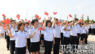 杀出重围人类分裂
